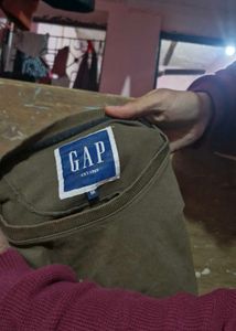 GAP Brown Graphic Sweatshirt