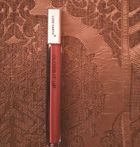 The love earth lip gloss