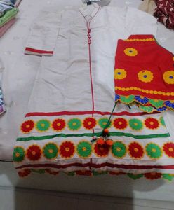 Beautiful Off White Kurti With Red Jacket
