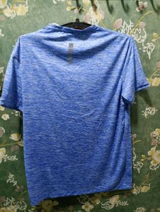 sports t-shirt m and l size orange -m blue -L