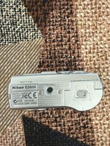 Nikon E5600 Vintage Digital Camera