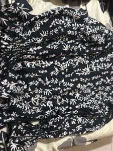 Chic Floral Print Mock Neck Top