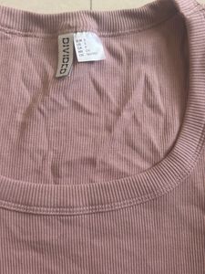 Ribbed U-Neck Cropped Top