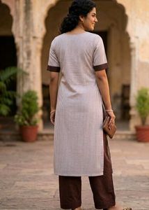 Elegant Striped Kurta Set (Kurti+pant)