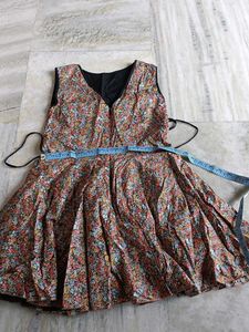 Floral Print Sleeveless Dress