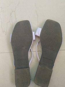 Chic White Bow Thong Sandals