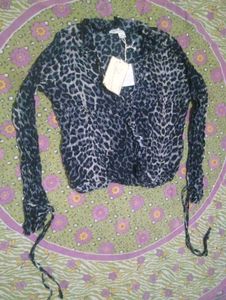 Stylish Leopard Print Button-Up Top