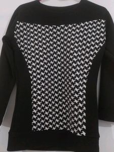 New Black Top 🖤🤍✌🏻