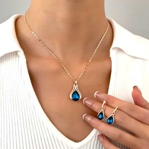 Blue Teardrop Jewelry Set