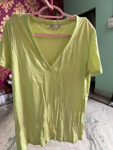 ZARA V-Neck Tshirt