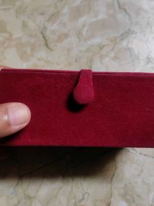 Red Velvet Earings Organizer Box