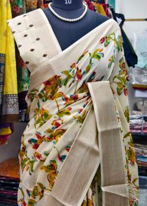 Elegant Floral Print Saree