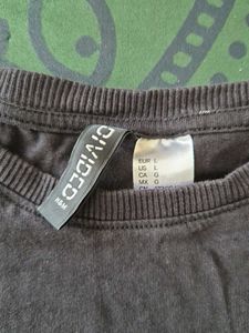 2 HnM crop tops! sparingly used!