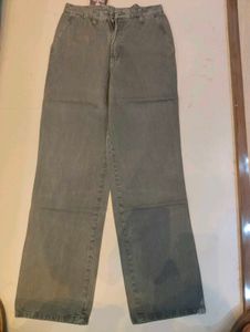 Solid Olive Grey Wide-Leg Straight Fit Jeans