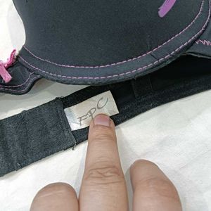Black Push-⭐Up Bra with Pink Accents