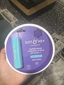 Dot & Key Hydrating Lip Balm