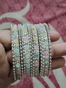 195.Sparkling Pastel Bangle Set