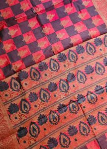 Red &amp; grey  Checked Saree