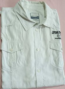 Men's Casual Button-Up Shirt