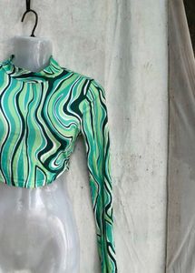 Groovy Swirl Print Mock Neck Crop Top