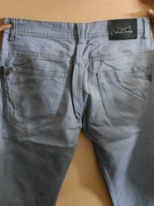 Men's Light Blue Jeans