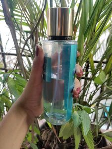 Victoria's Secret Perfume (Aqua Kiss)
