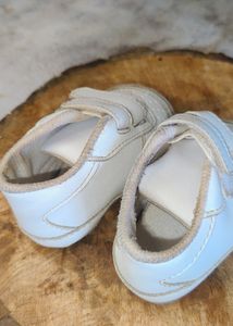 Baby White Shoes 6-12 Months
