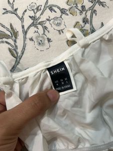 SHEIN Ruched Puff-Shoulder Top