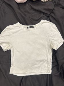 Zara Classic White Cropped T-Shirt