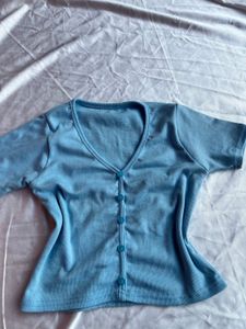 Cute Blue Button-Up Crop Top