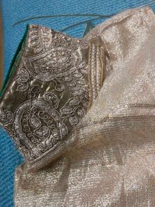 Exquisite Silk Saree with Intricate Weaving