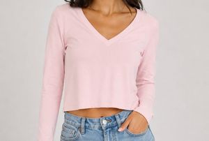 Ribbed Pink V-Neck Cropped Long Sleeve Top