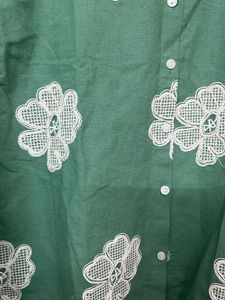 new Green Floral Embroidered Button-Up Shirt