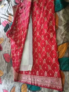 Red Banarasi jaal butti Silk Saree