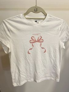 H&M White Coquette Tee🎀🦢