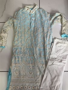 Beautiful Embroidered Kurta Set