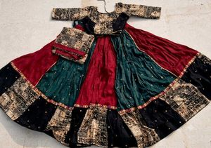Beautiful Embroidered Lehenga Choli Set