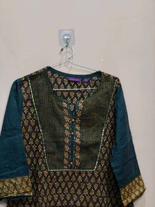 Elegant Teal and Gold Printed Kurta