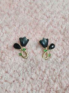 ☀️FREE DELIVERY☀️ Combo of 7 Earrings + Bracelet