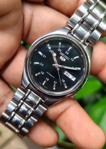 Vintage Seiko 5 Automatic Watch