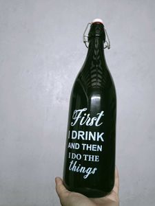 Novelty Flask Glass  Bottle..🍶 🍾🍾🫧