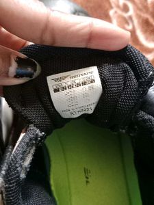 Red Tape Sneakers