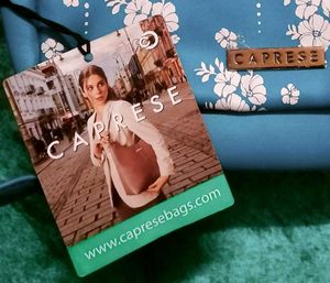 🛍️Caprese Floral Crossbody Bag 🛍️NEVER USED