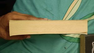 The Fates Divide Veronica Roth Book