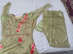 Long Gown With Leggise