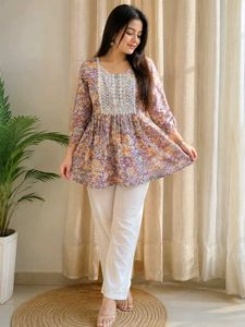 Chic Floral Print Kurti Top