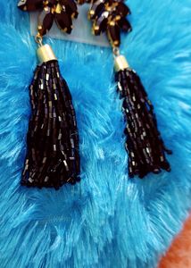 Black Earings With Beautiful Design  Long Party Wear