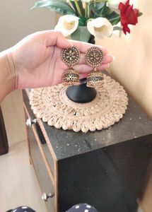 Gold Earrings ( Jhumka)