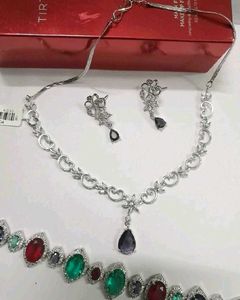 purple ad jewellery set