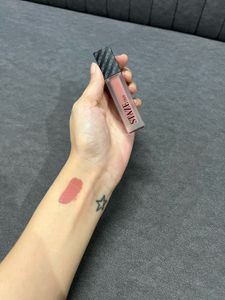 Staze Matte Liquid Lipst